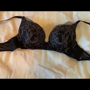 Victoria’s Secret Bombshell Black Lace Bra
